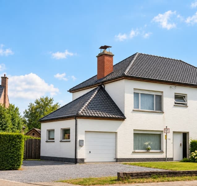 Halfopen bebouwing met 3 slaapkamers in het hart van Zaffelare